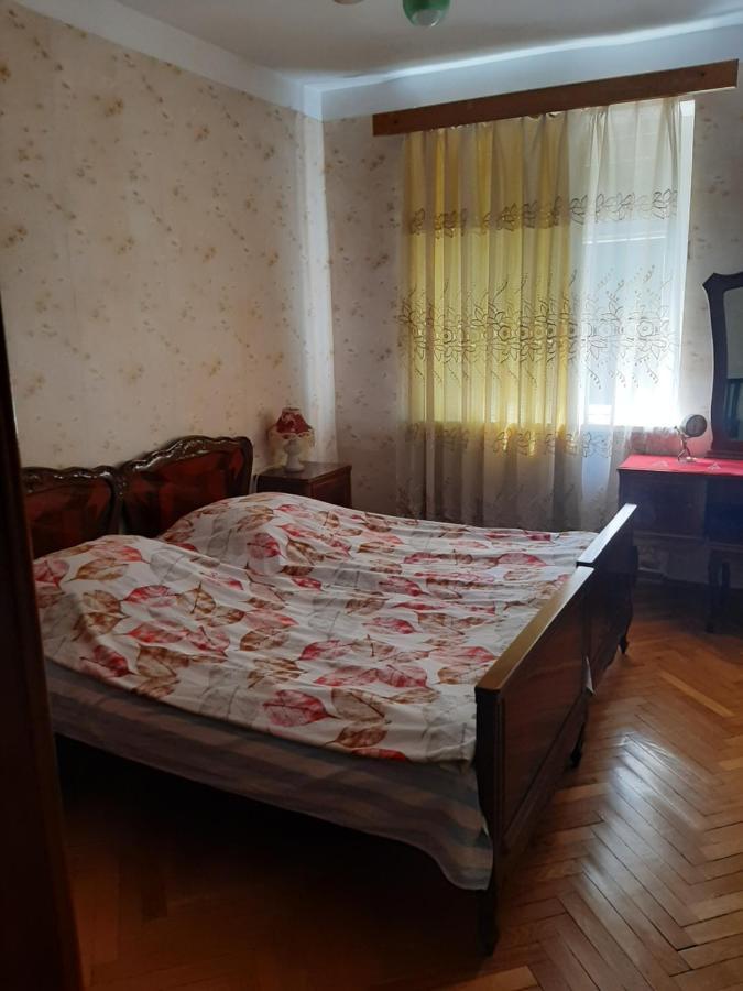 Hotel In Chiatura Екстер'єр фото