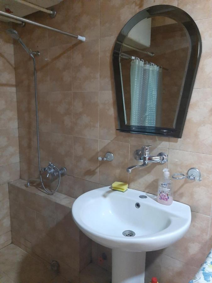 Hotel In Chiatura Екстер'єр фото